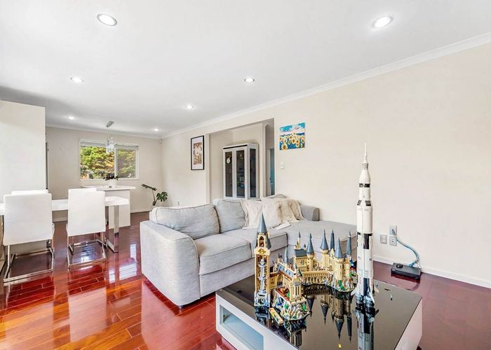  at 22 Merriefield Avenue, Forrest Hill, Auckland