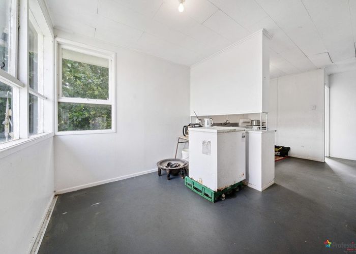  at 531 Massey Road, Mangere, Auckland