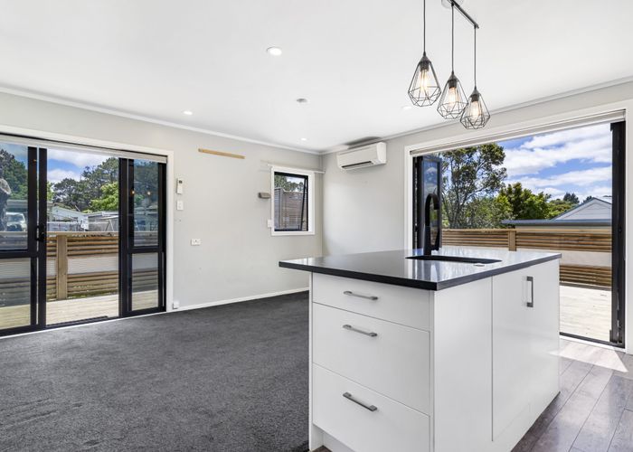  at 2/20 Helena Street, Massey, Waitakere City, Auckland