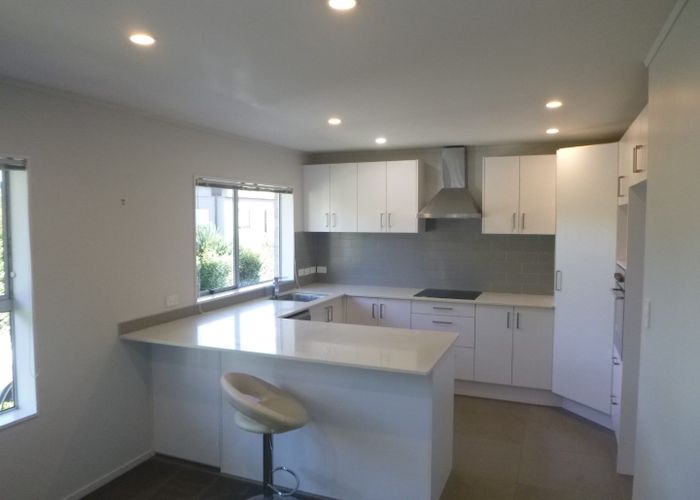  at 1/2 Alma Road, Milford, Auckland