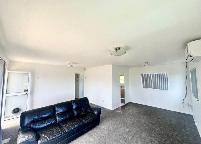  at 2/103 Hutchinson Avenue, New Lynn, Waitakere City, Auckland