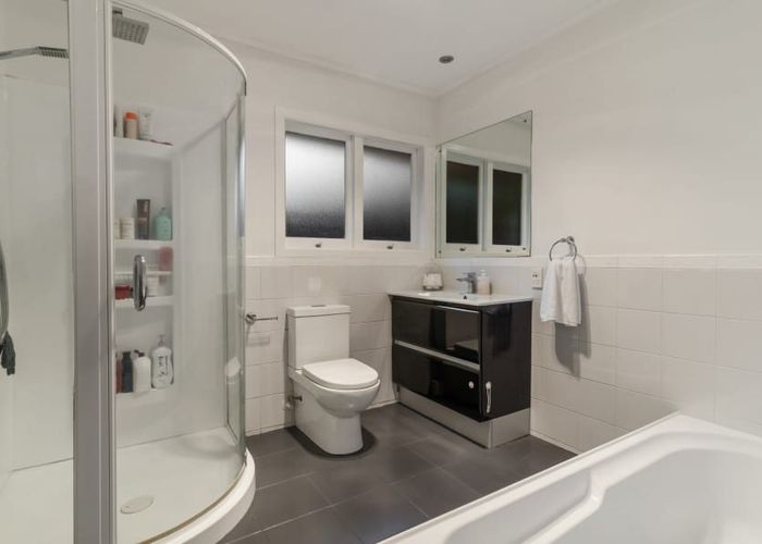  at 69 Kervil Avenue, Te Atatu Peninsula, Auckland