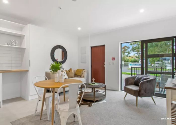  at 4/20 Bader Drive, Mangere, Manukau City, Auckland