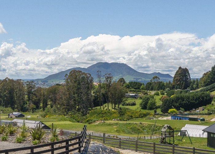  at 4 Vickers Way, Acacia Bay, Taupo, Waikato