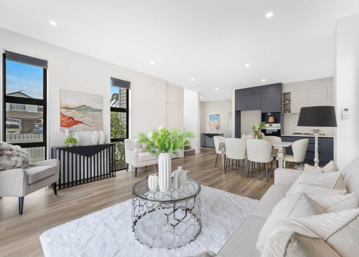  at 10 Bronte Place, Somerville, Manukau City, Auckland