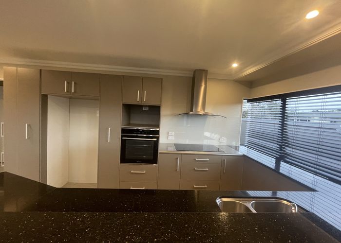 at 74 Avenue Road, Taradale, Napier, Hawke's Bay