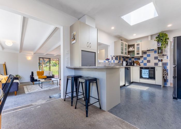  at 21 Dale Road, Raumati South, Kapiti Coast, Wellington