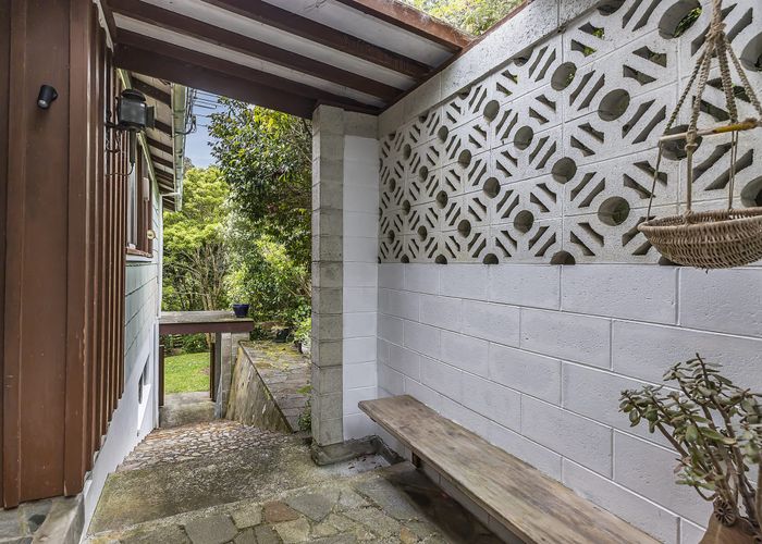  at 42 Silverstream Road, Crofton Downs, Wellington