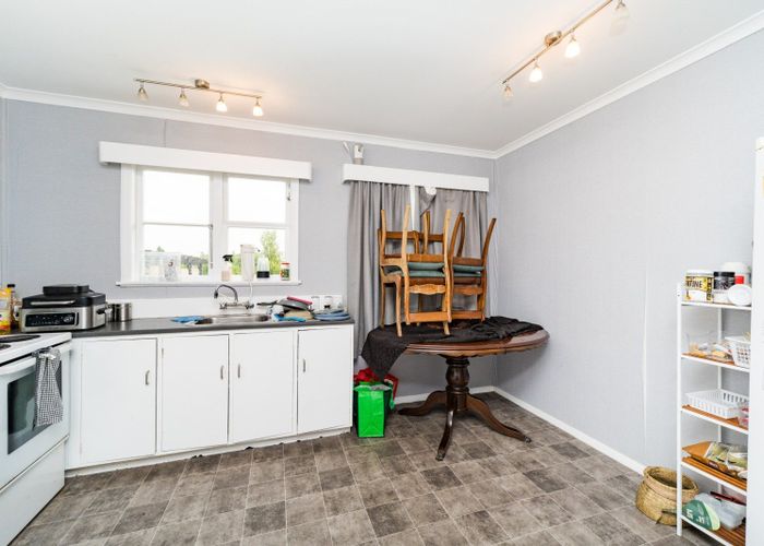  at 8 Kingston Street, Awapuni, Palmerston North, Manawatu / Whanganui