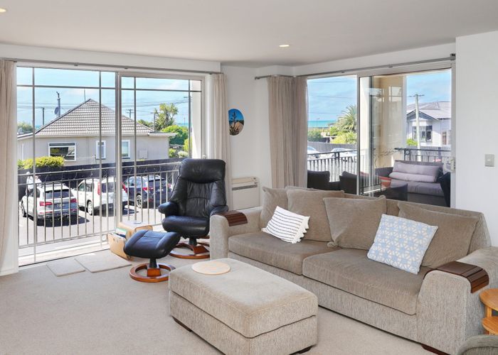  at 2/42 Marriner Street, Sumner, Christchurch City, Canterbury