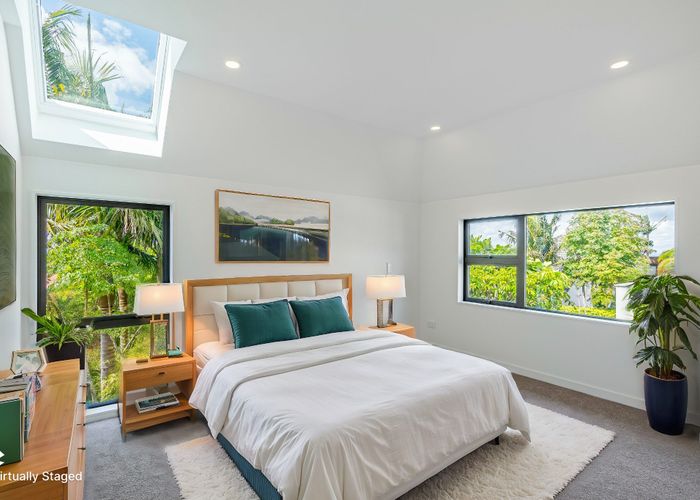 For sale 71C Seaview Road, Castor Bay, North Shore City, Auckland