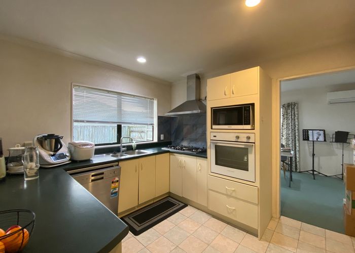  at 1 Macnean Drive, East Tamaki Heights, Manukau City, Auckland