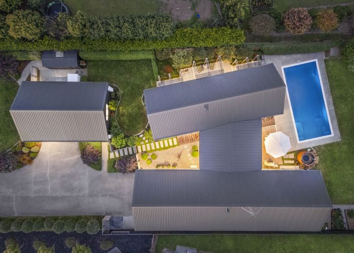  at 33 Jarrett Terrace, Leamington, Cambridge