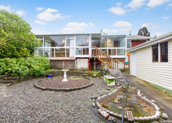  at 46 Lantana Road, Green Bay, Auckland