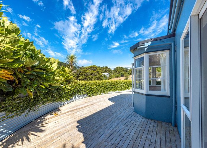  at 10 Te Makiri Road, Onetangi, Waiheke Island
