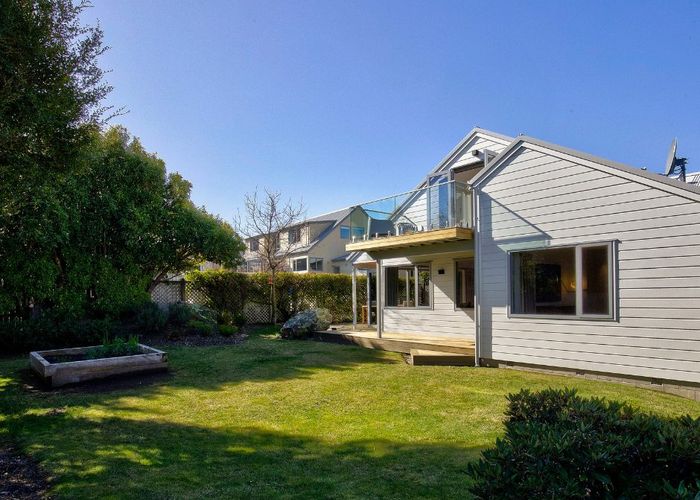  at 5 Cedar Drive, Kelvin Heights, Queenstown
