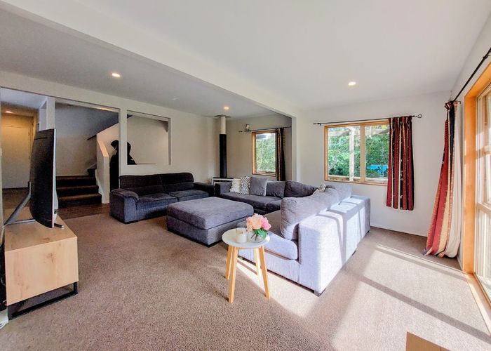  at 607 Horseshoe Bush Road, Albany