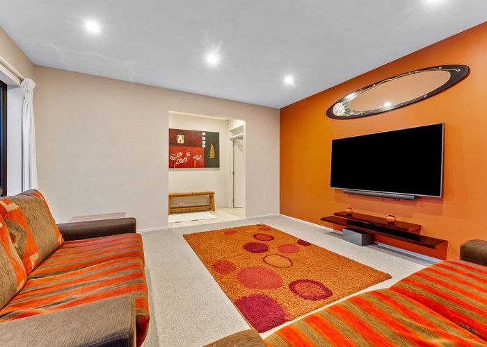  at 1 Paso Fino Crescent, Karaka, Papakura