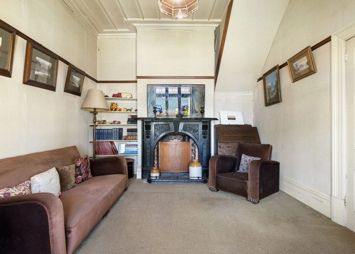  at 28 Queens Parade, Devonport, North Shore City, Auckland