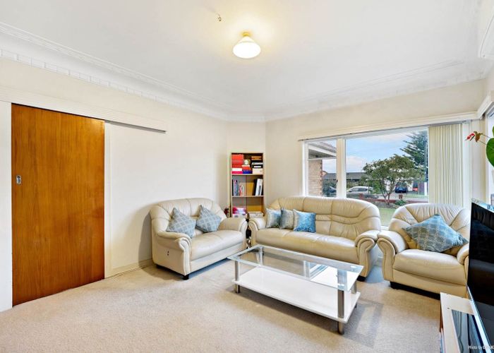  at 42 Ranfurly Road, Papatoetoe, Auckland