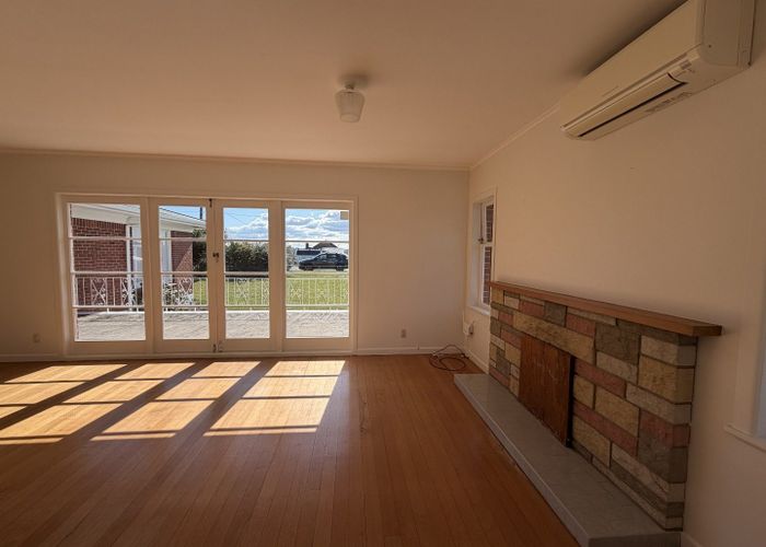  at 117 Coronation Road, Hillcrest, Auckland