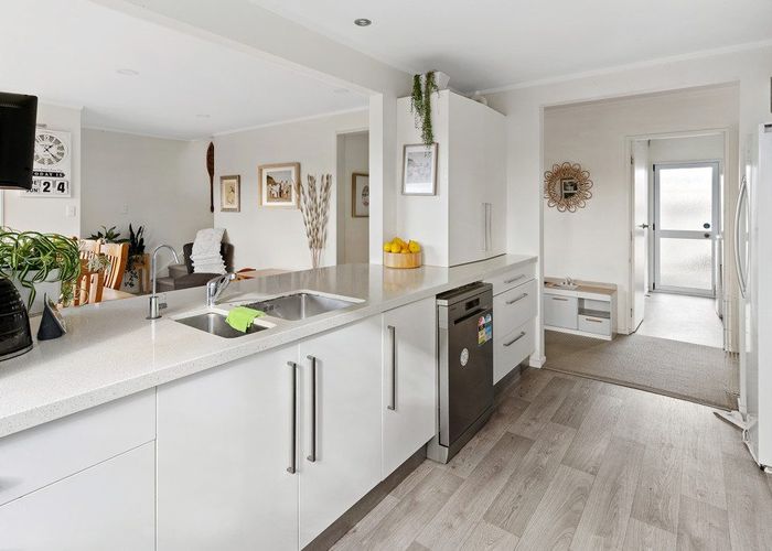  at 24 Perindale Drive, Chartwell, Hamilton, Waikato