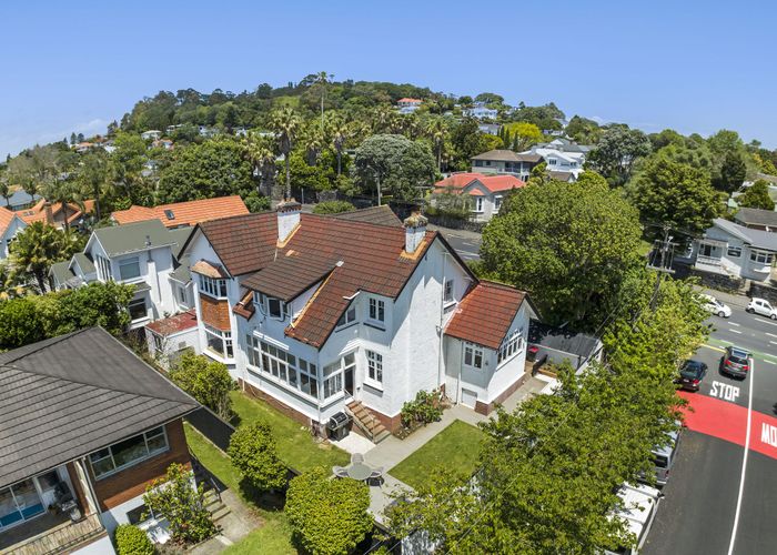  at 16 Ranleigh Road, Mount Albert, Auckland