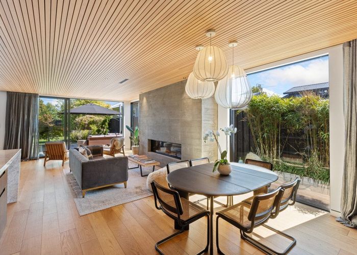  at 40 Hewitts Road, Merivale, Christchurch