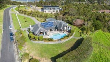  at 1 Myra G Place, Stanmore Bay, Whangaparaoa