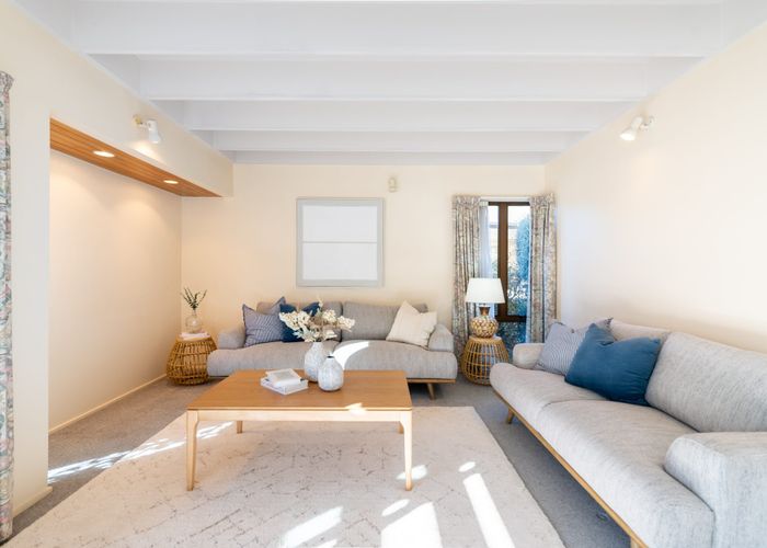  at 4/17 Swanleigh Place, Ilam, Christchurch