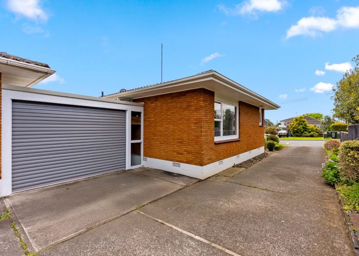  at 1/4 Waterloo Road, Milford, North Shore City, Auckland