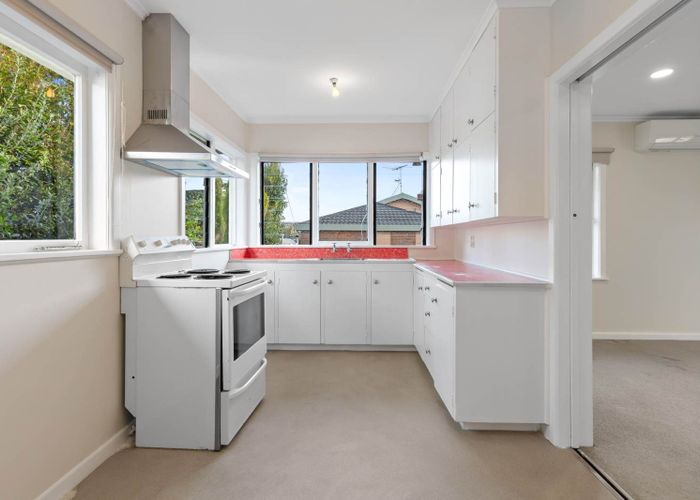  at 126 Forrest Hill Road, Forrest Hill, North Shore City, Auckland