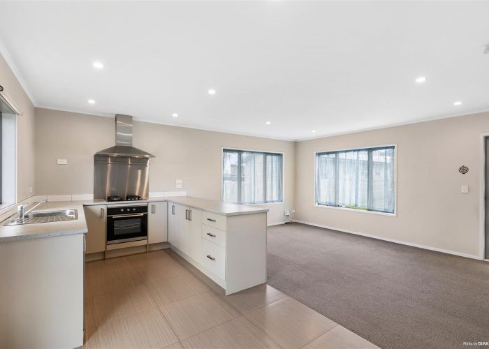  at 22 Kohinoor Avenue, Mangere, Auckland
