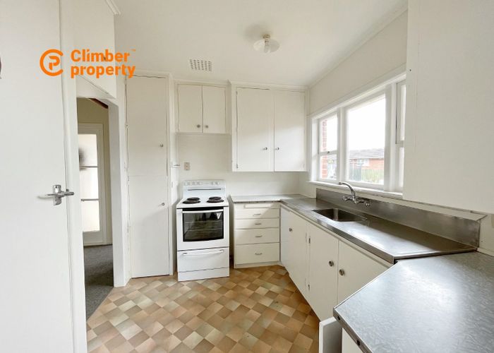  at 2 Crystal Ave, Glendene, Waitakere City, Auckland