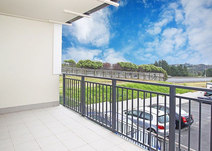  at 9E/71 Spencer Road, Oteha, Auckland