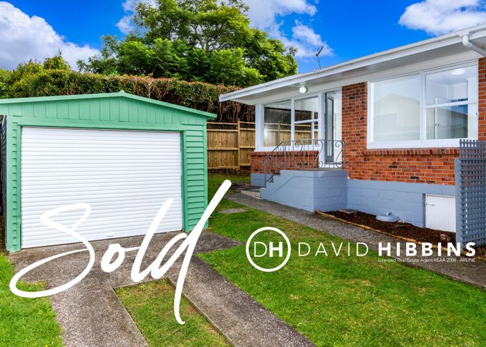  at 4/11 Evelyn Place, Hillcrest, Auckland