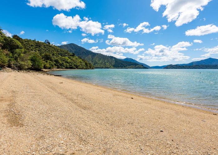  at 328 Moetapu Bay Road, Moetapu Bay, Linkwater