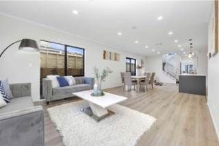  at 18 Aklander Rise, Flat Bush, Auckland