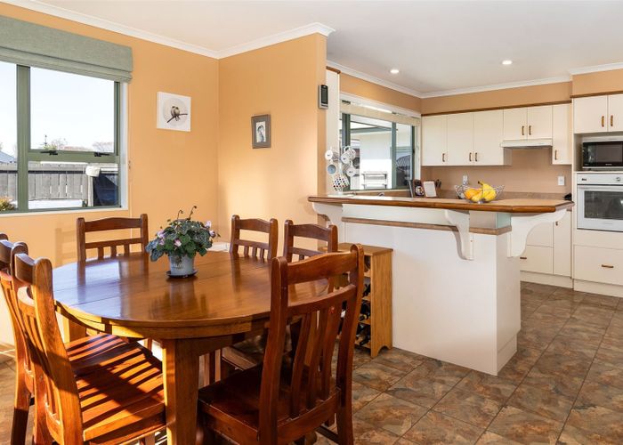  at 5 Sequoia Place, Springlands, Blenheim