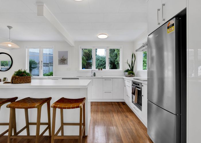  at 10 Tasman Street, Vogeltown, New Plymouth