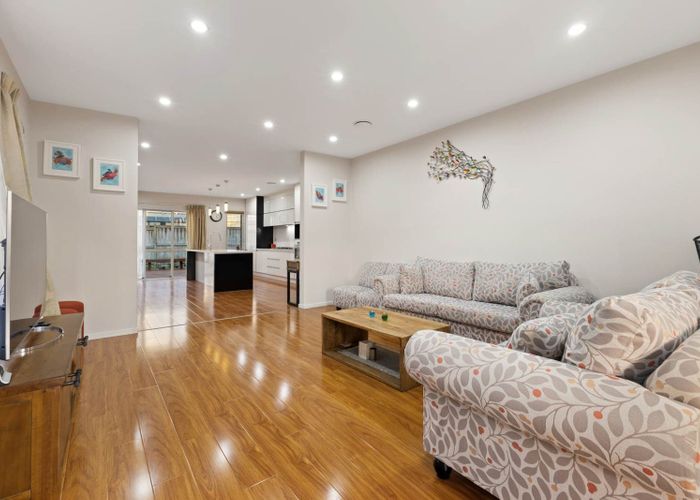  at 15 Shandon Street, Flat Bush, Manukau City, Auckland