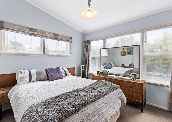  at 14 Magdalen Crescent, Pirimai, Napier