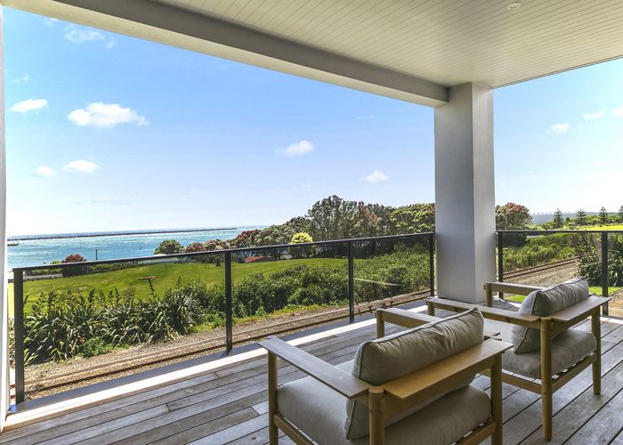  at 9 Bayly Road, Moturoa, New Plymouth, Taranaki