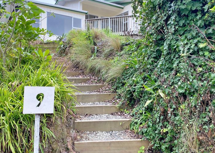  at 9 KENDALE DR, Leigh, Leigh