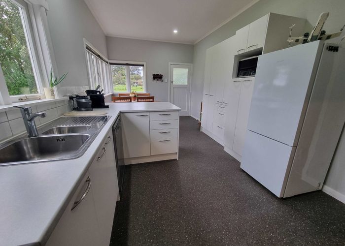  at 210 Amreins Road, Henderson