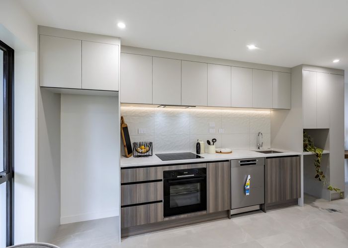  at 5-6/26 Huapai Street, One Tree Hill, Auckland City, Auckland
