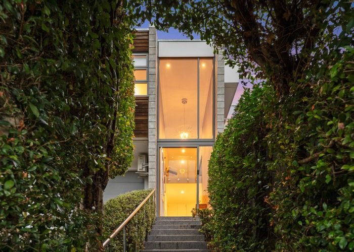  at 1 Endymion Place, Half Moon Bay, Manukau City, Auckland