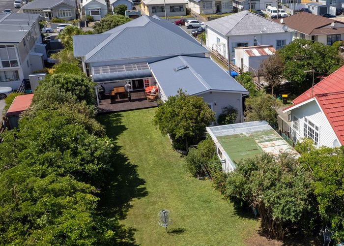  at 194 Onepu Road, Lyall Bay, Wellington, Wellington