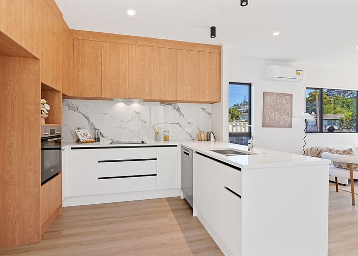  at 11d Glenfinn Place, Massey, Waitakere City, Auckland