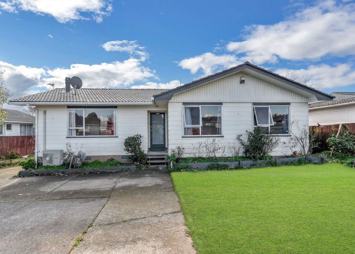  at 46 Te Irirangi Drive, Clover Park, Auckland